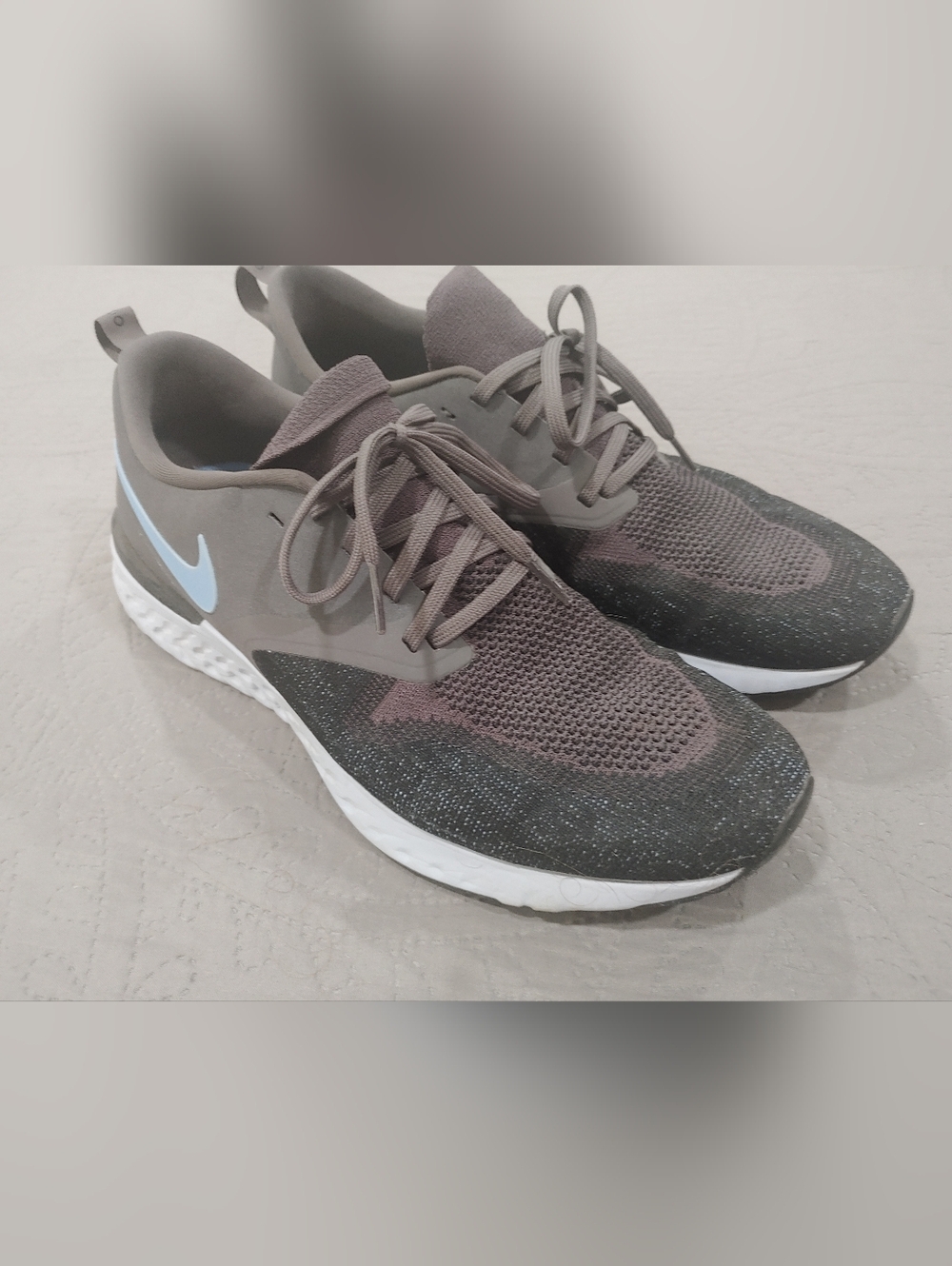 Nike Odyssey React Flyknit 2 Men's Size 13 Excellent Condition